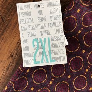 Lularoe 2XL Cassie Skirt
